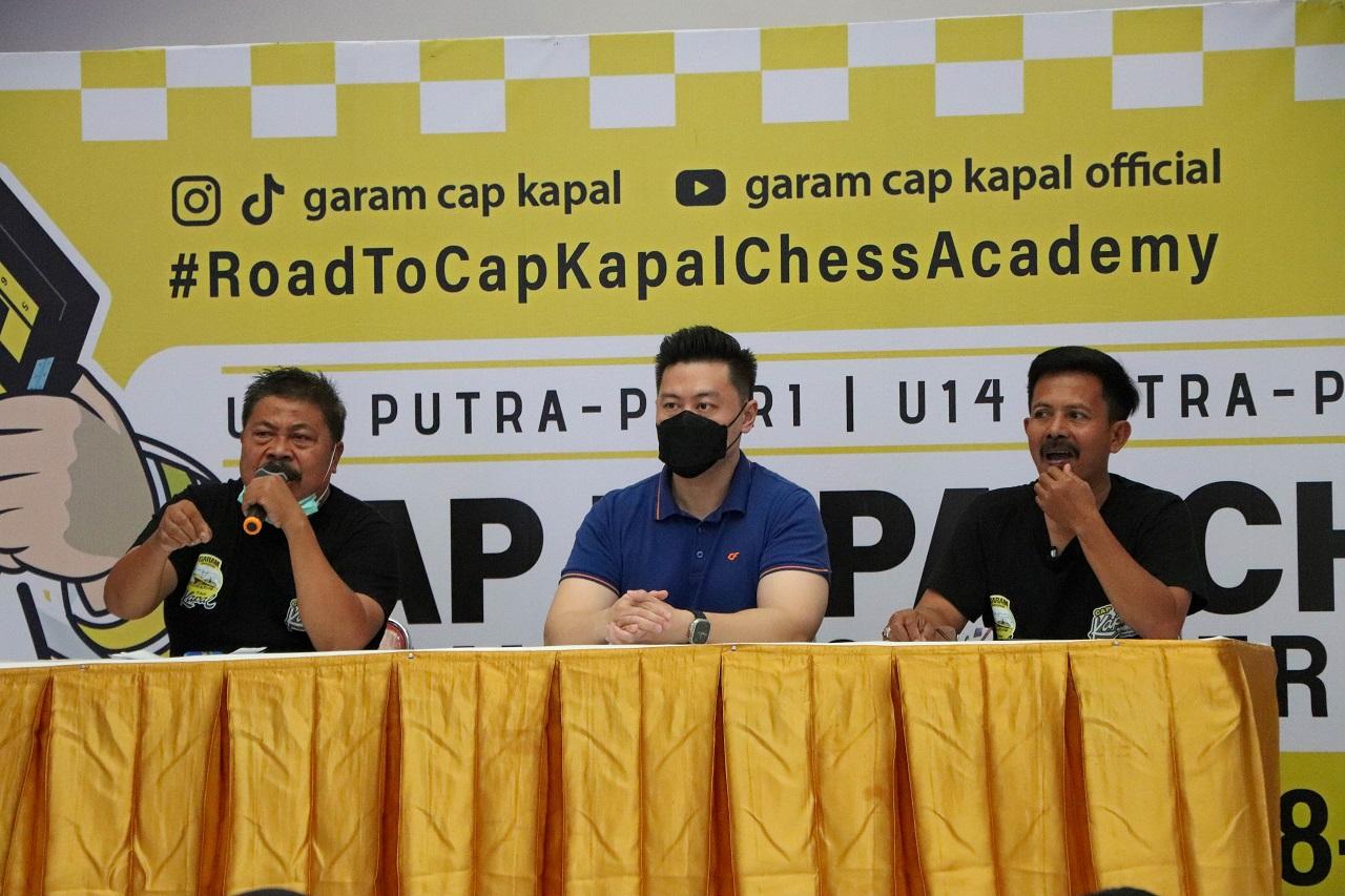 Cap Kapal Checkmate Championship Pertama di Surabaya